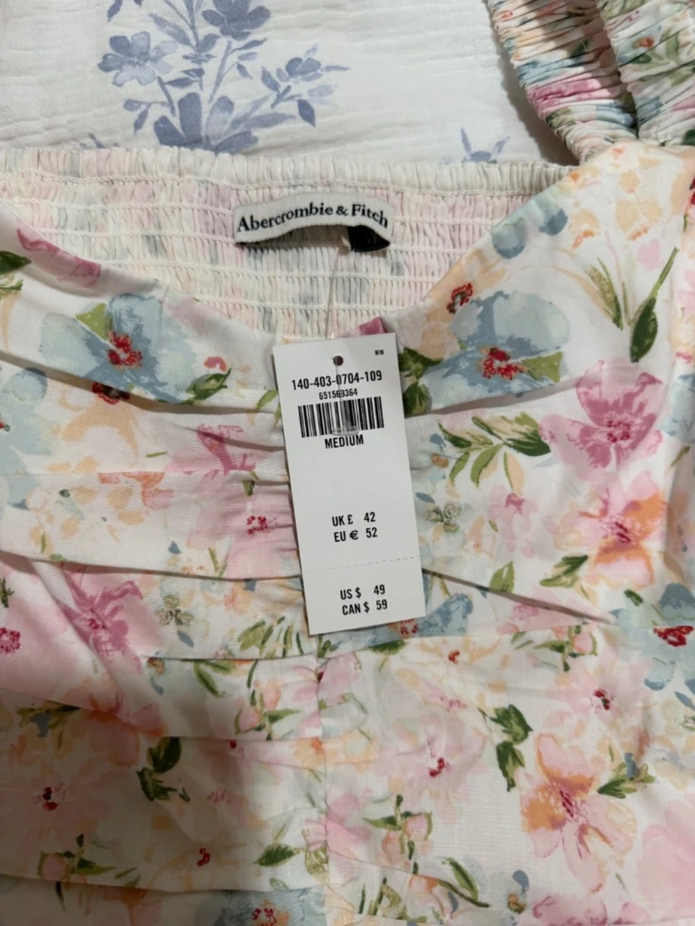 Abercrombie Floral Blouse NWT size Medium